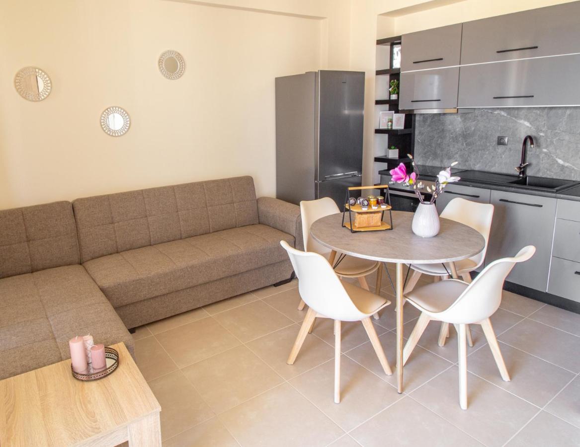 Cretan Fleur Apartments เอลาโฟนีซี ภายนอก รูปภาพ