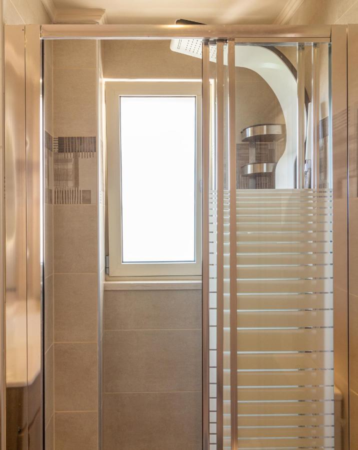 Cretan Fleur Apartments เอลาโฟนีซี ภายนอก รูปภาพ