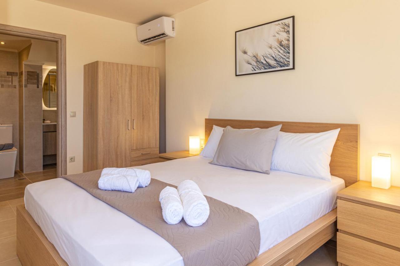 Cretan Fleur Apartments เอลาโฟนีซี ภายนอก รูปภาพ