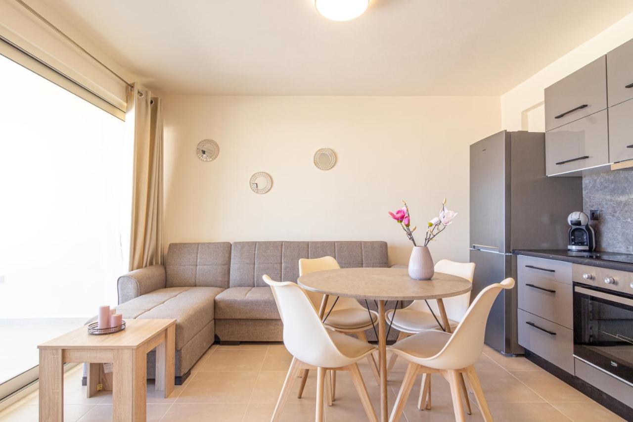 Cretan Fleur Apartments เอลาโฟนีซี ภายนอก รูปภาพ